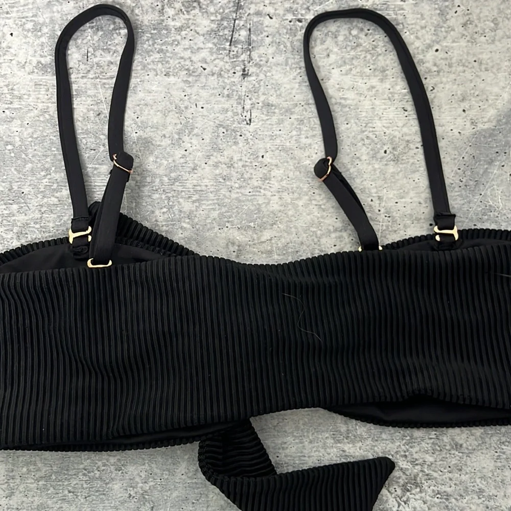 Frankie's Bikinis Enzo Bikini Top NEW - Picture 4 of 5